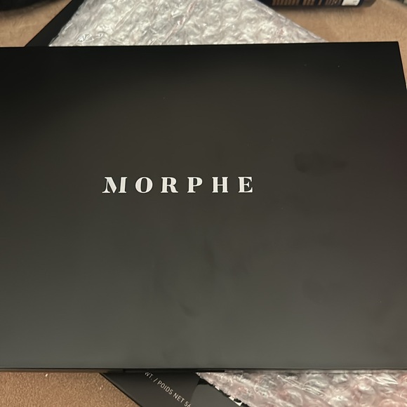 Host Pick 🎉🎉Morphe Natural Eyeshadow - Picture 3 of 5